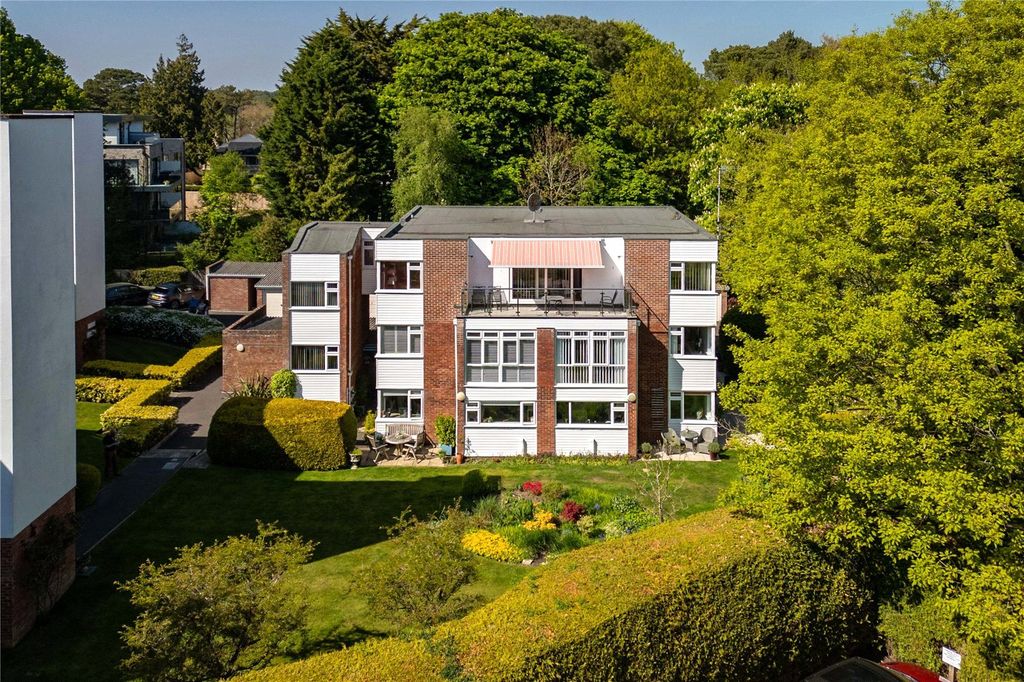 Property photo 1 of 24 Picture No. 01