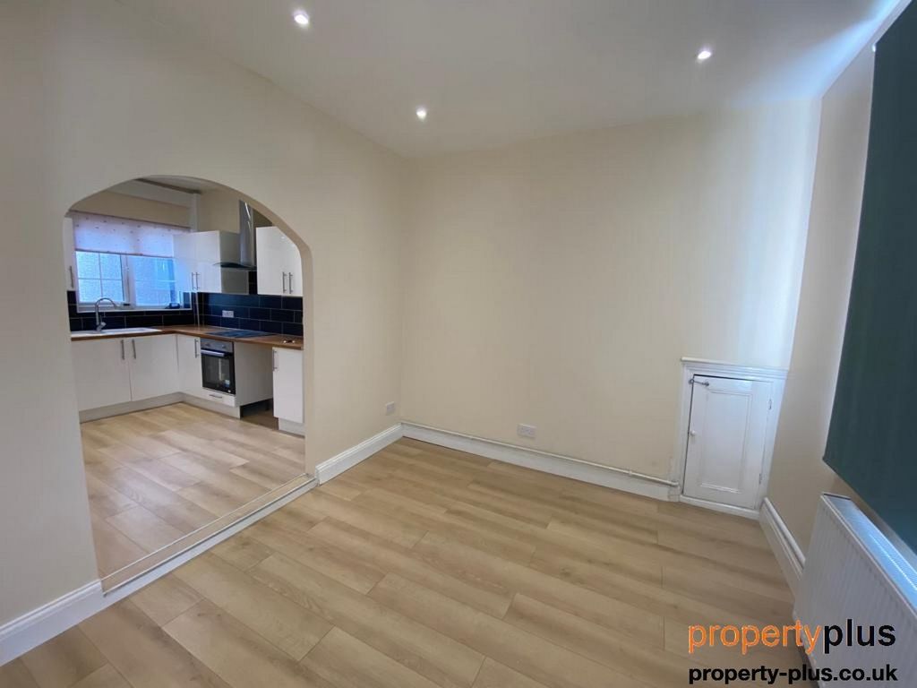 Property photo 2 of 8 Picture 2