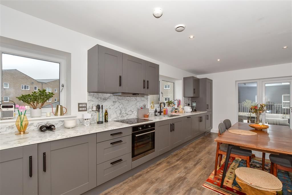 Property photo 3 of 10 Lounge/Diner/Kitchen