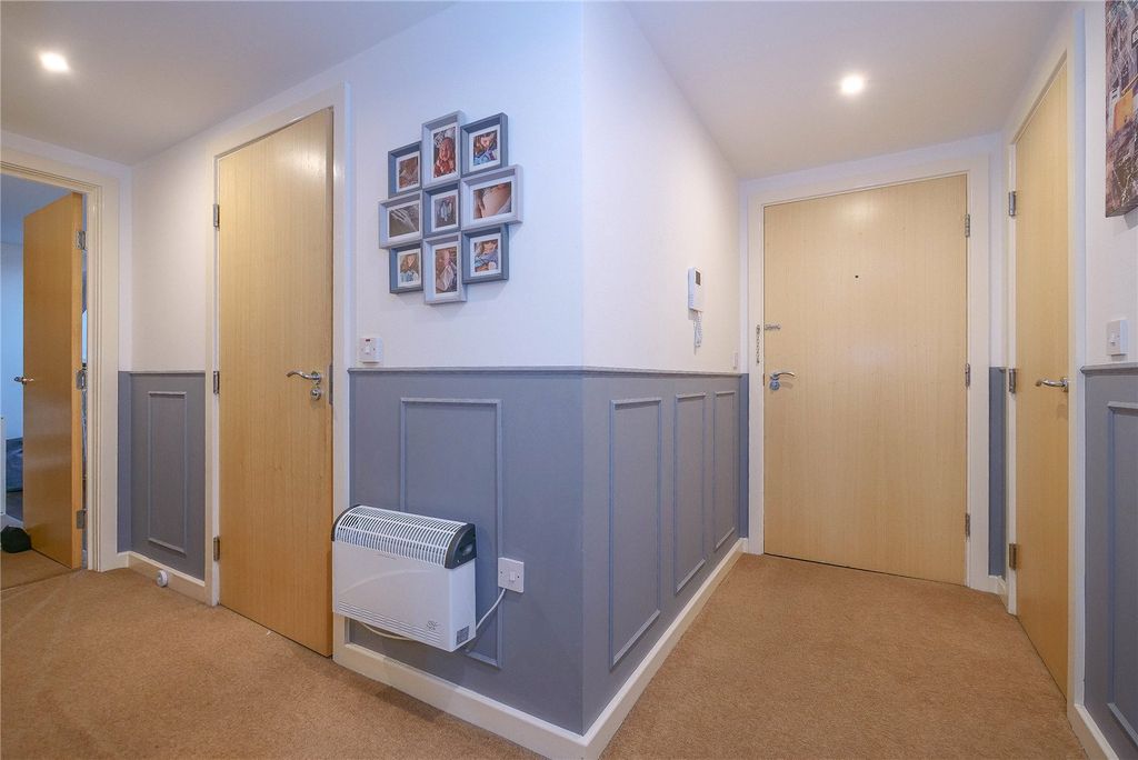 Property photo 3 of 12 Picture No. 08