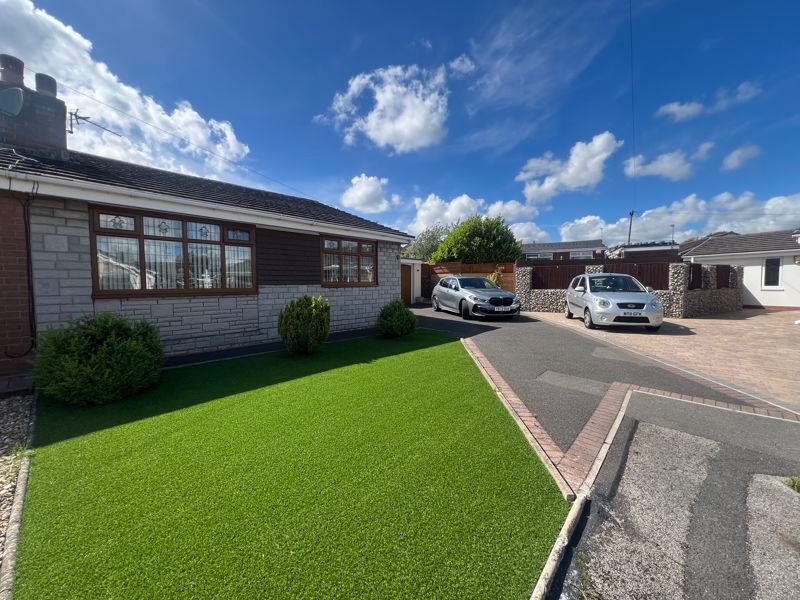 Property photo 1 of 16 External