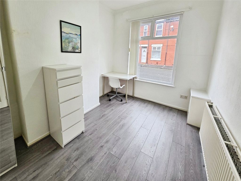 Property photo 2 of 12 Picture No. 02