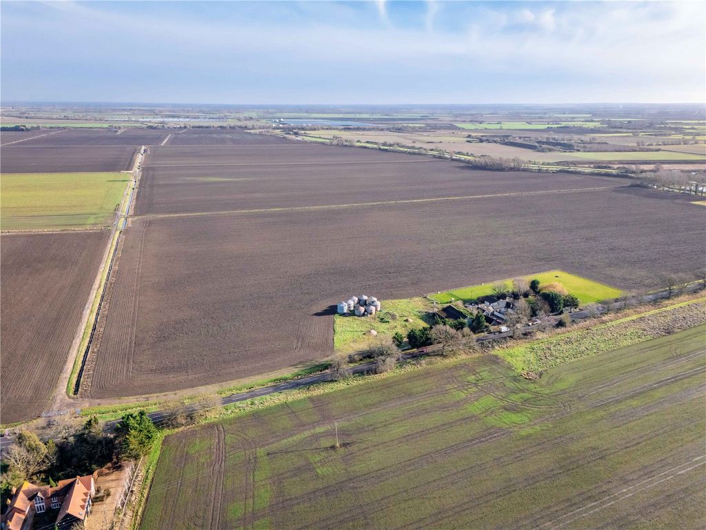 Property photo 3 of 6 Picture No. 04