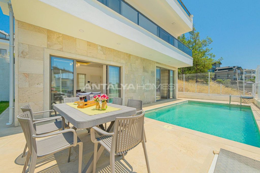 Property photo 1 of 29