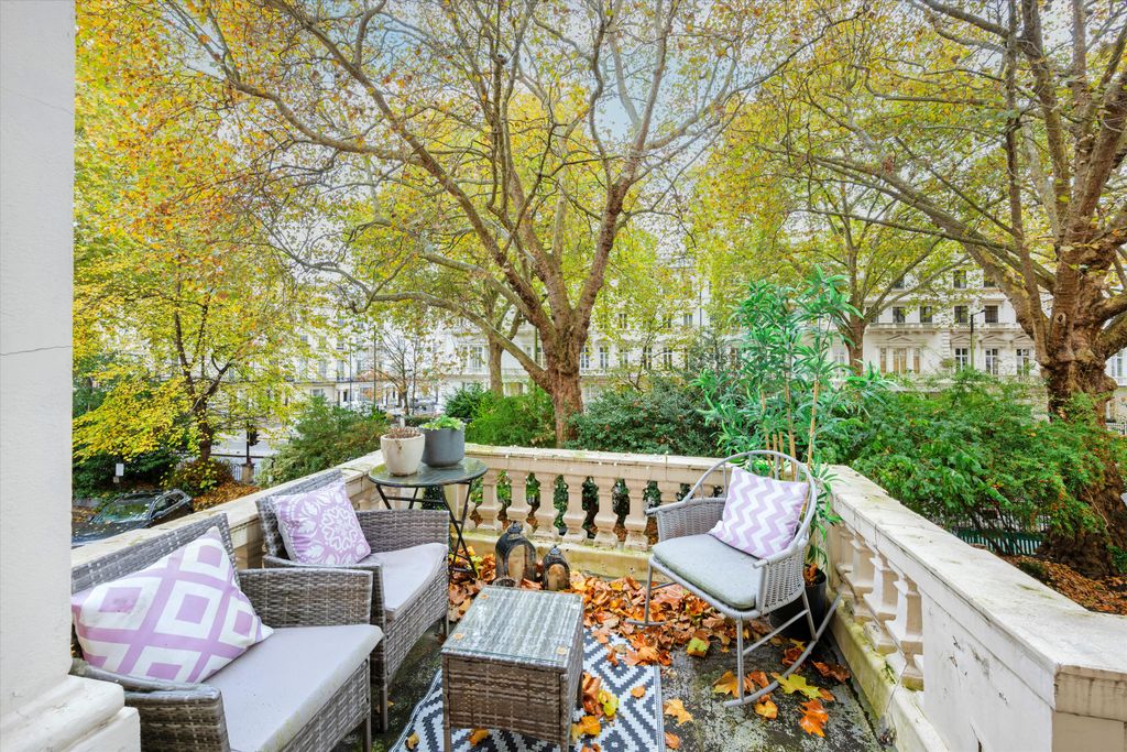 Property photo 2 of 20 Image