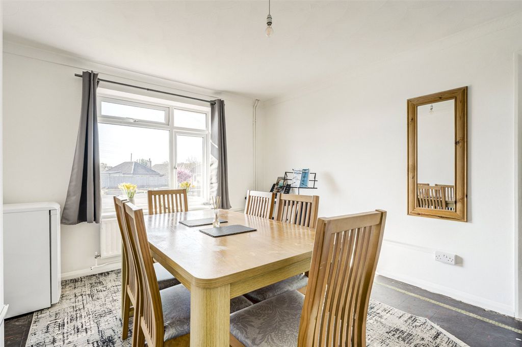 Property photo 3 of 11 Picture No. 05