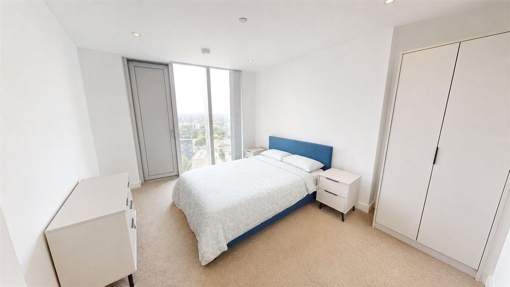 Property photo 2 of 18 Picture No. 02