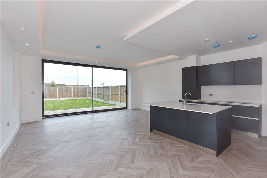 Property photo 3 of 8 Lounge/ Kitchen/ Diner