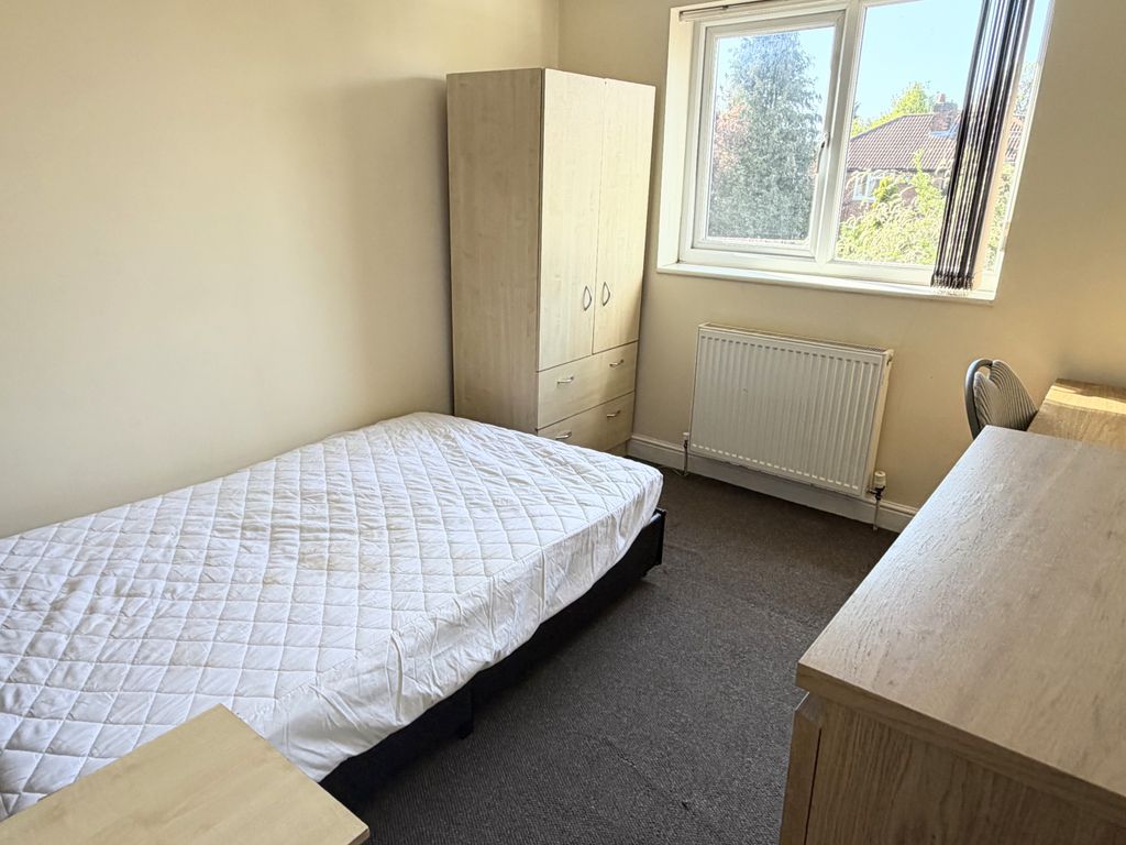 Property photo 2 of 7 Img_4988
