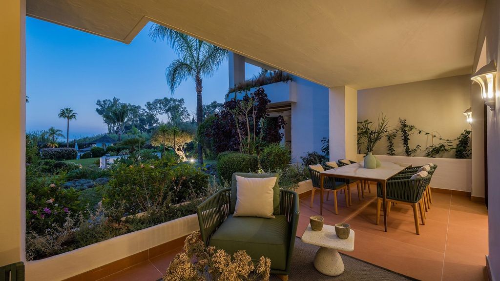 Property photo 2 of 37