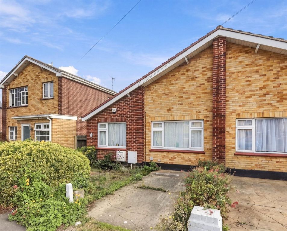Property photo 1 of 18 Picture No. 24
