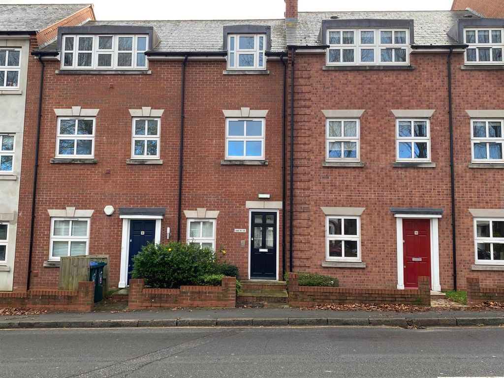 Property photo 1 of 9 Front Of Building