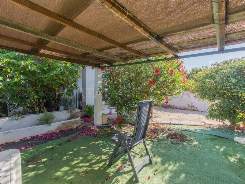 Property photo 2 of 22