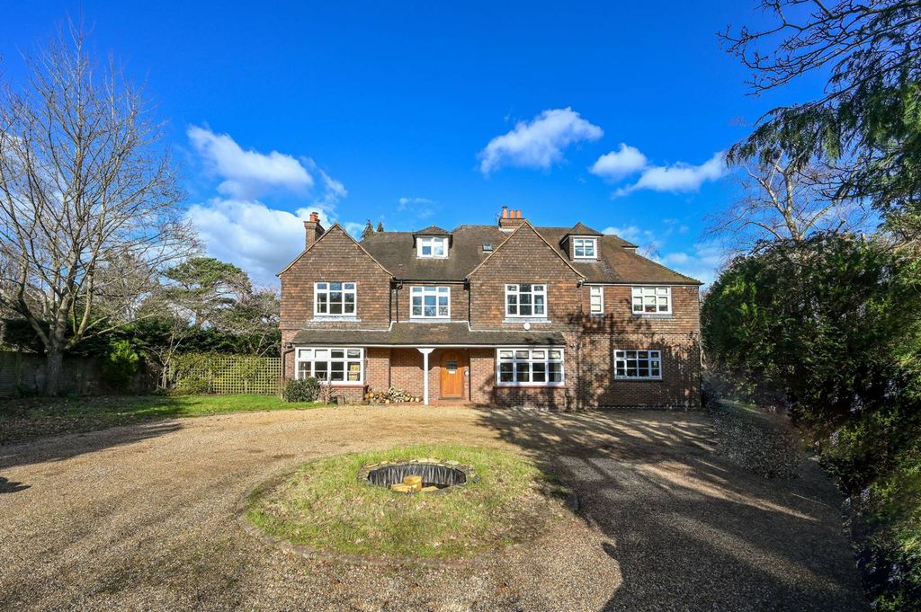 Property photo 1 of 21