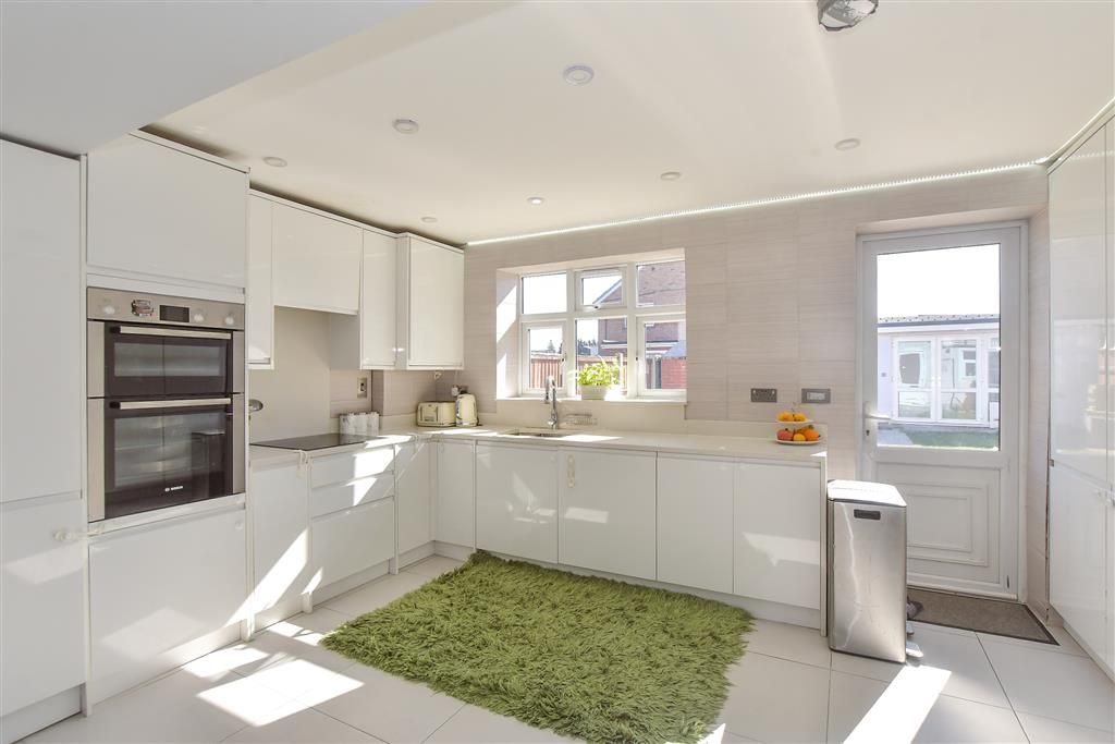 Property photo 1 of 13 Kitchen