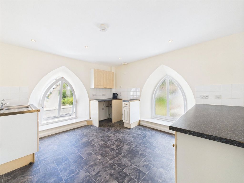 Property photo 3 of 12 Picture No. 05