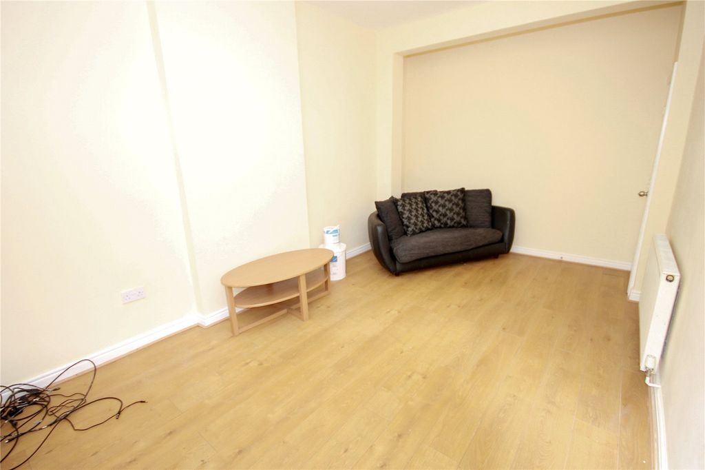 Property photo 1 of 7 Picture No. 08