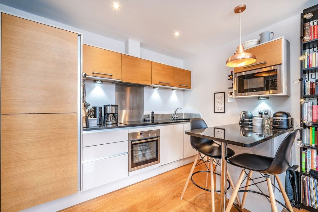 Property photo 2 of 4