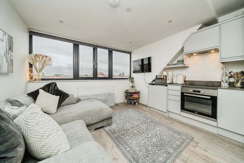 Property photo 2 of 13 Photo