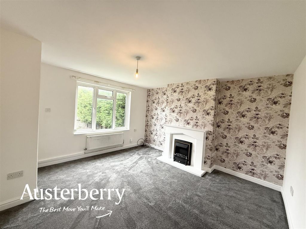 Property photo 2 of 14 5 H2.Jpg