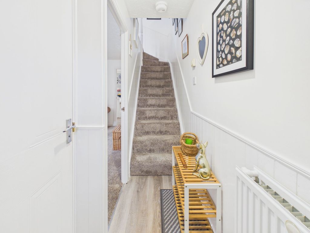 Property photo 3 of 34 Hallway