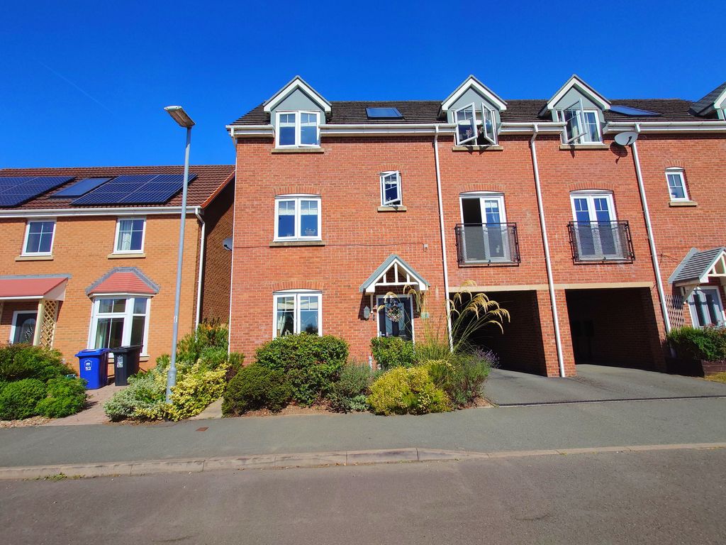 Property photo 2 of 61