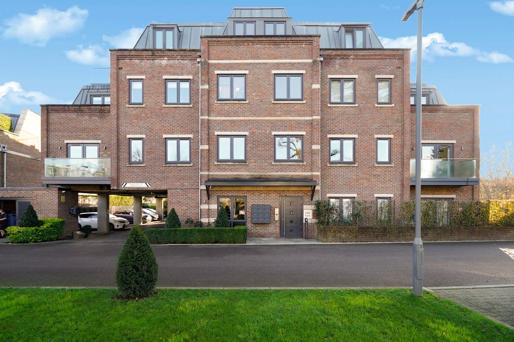 Property photo 2 of 8