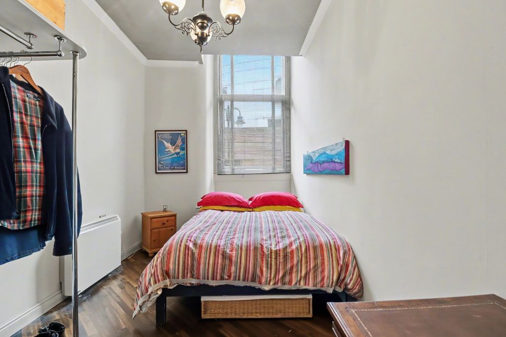 Property photo 3 of 17 Img_1020