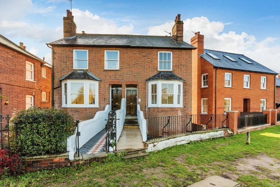 Property photo 1 of 21