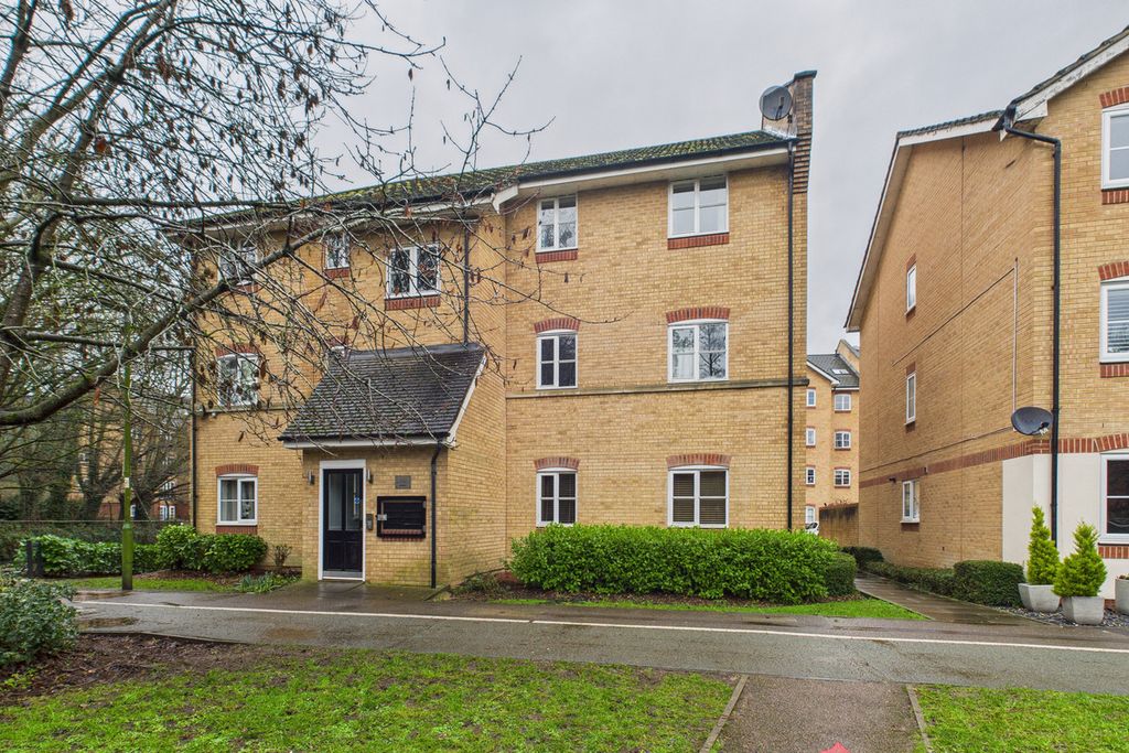 Property photo 1 of 12