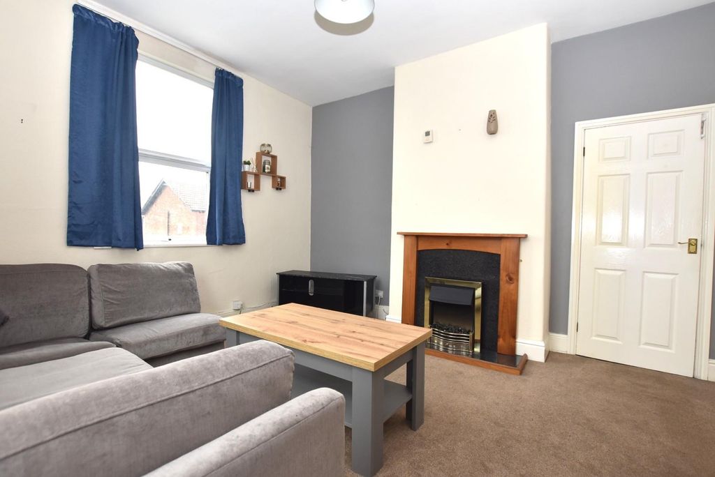 Property photo 2 of 9 Living Room 2.Jpg