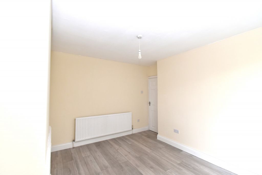 Property photo 2 of 14 Gallery