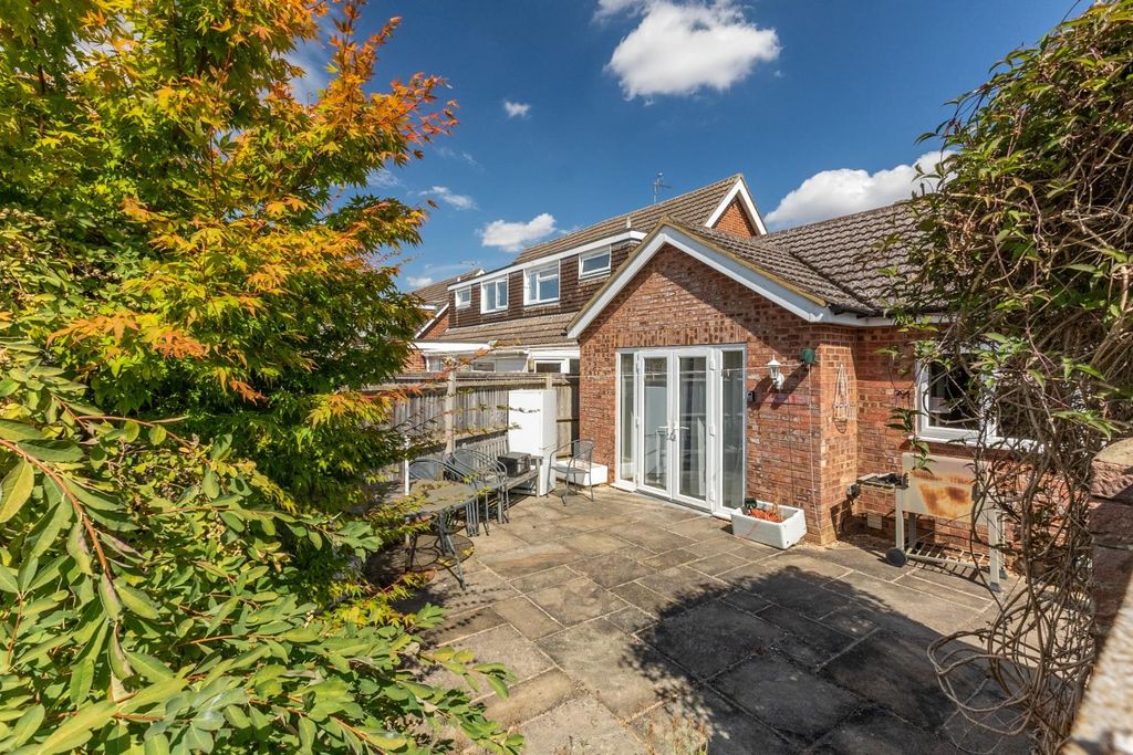 Property photo 1 of 12