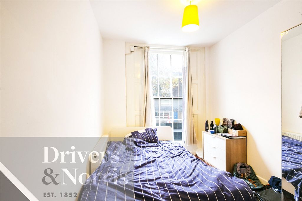 Property photo 3 of 7 Picture No. 06