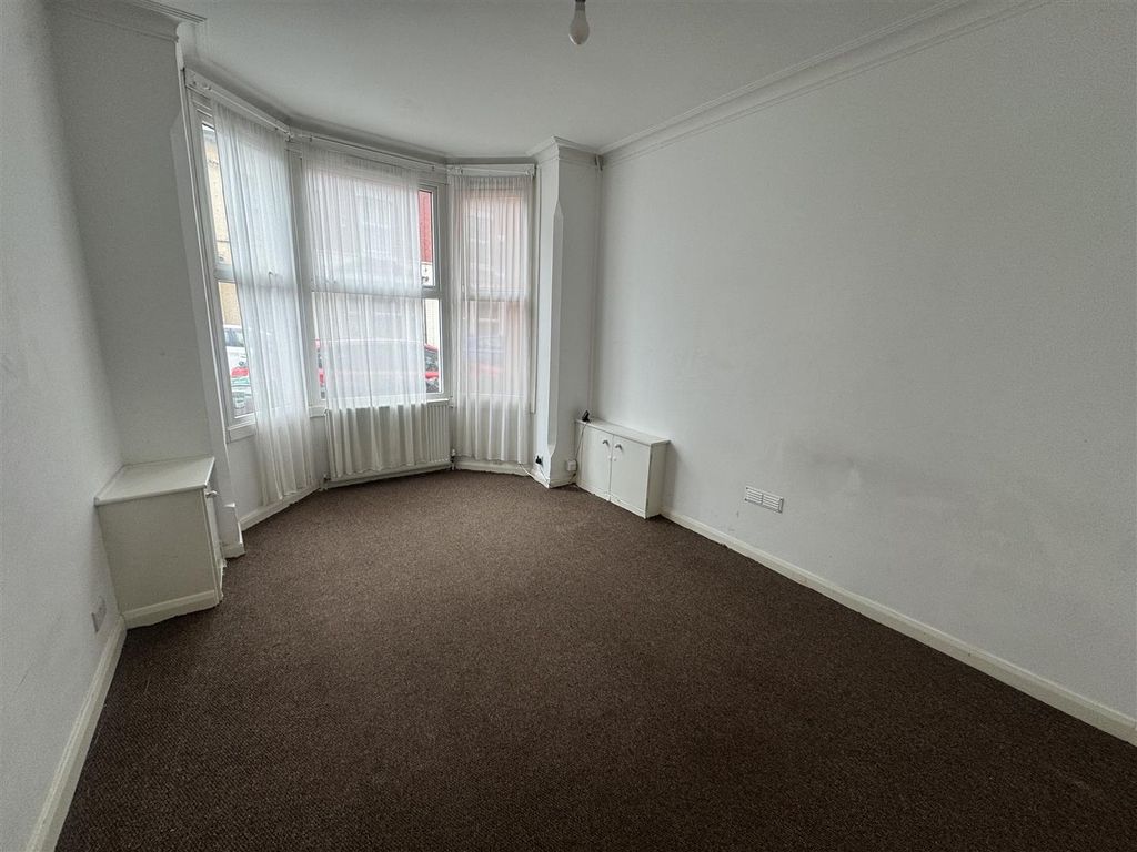 Property photo 2 of 13 Img_1353.Jpeg