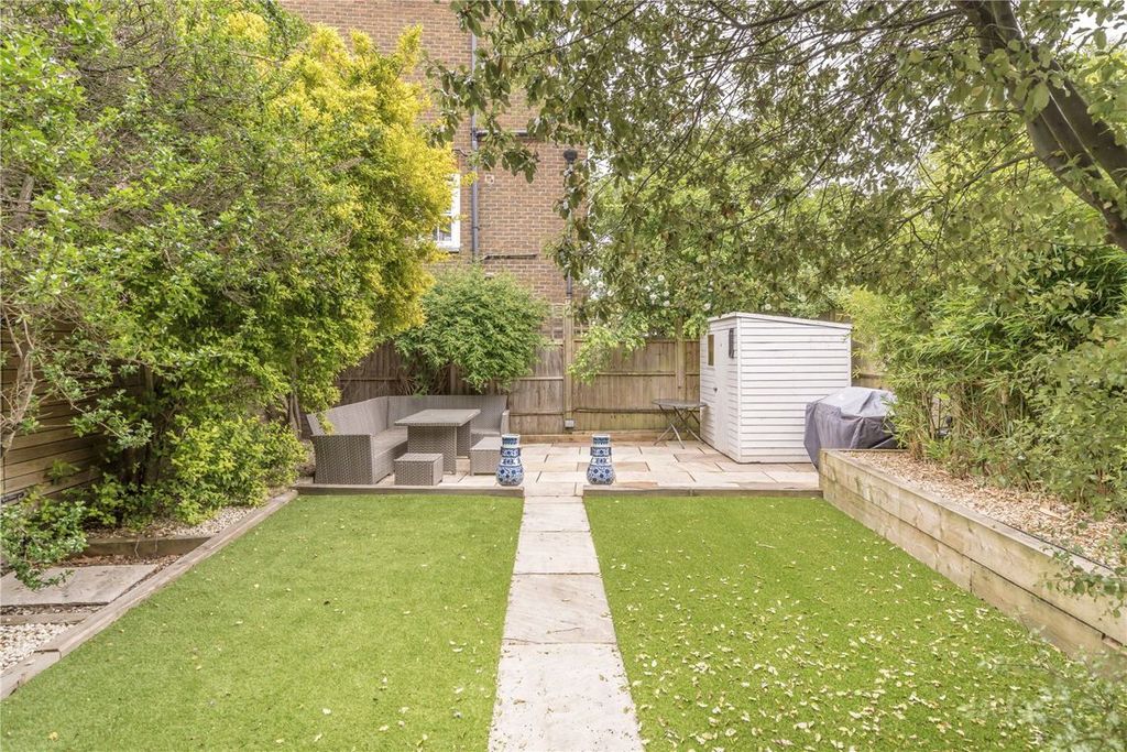 Property photo 3 of 12