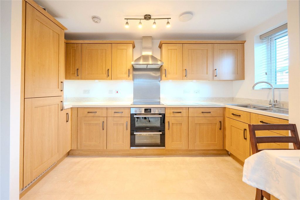 Property photo 3 of 15 Picture No. 06