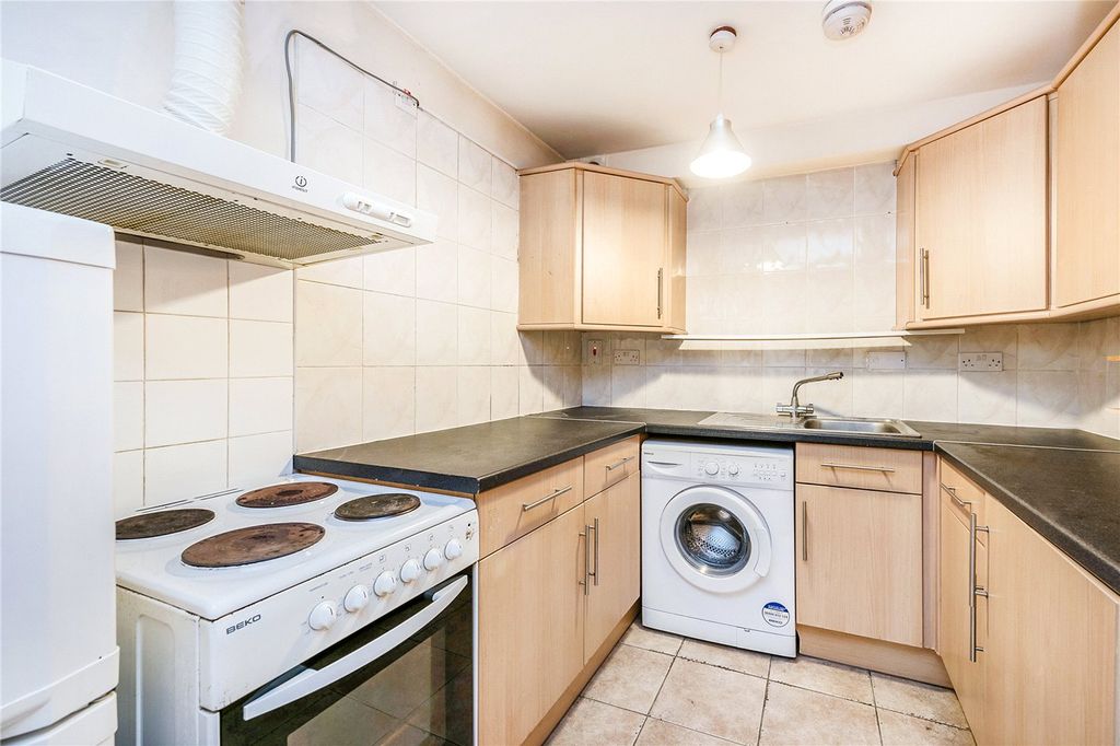 Property photo 2 of 7 Picture No. 05