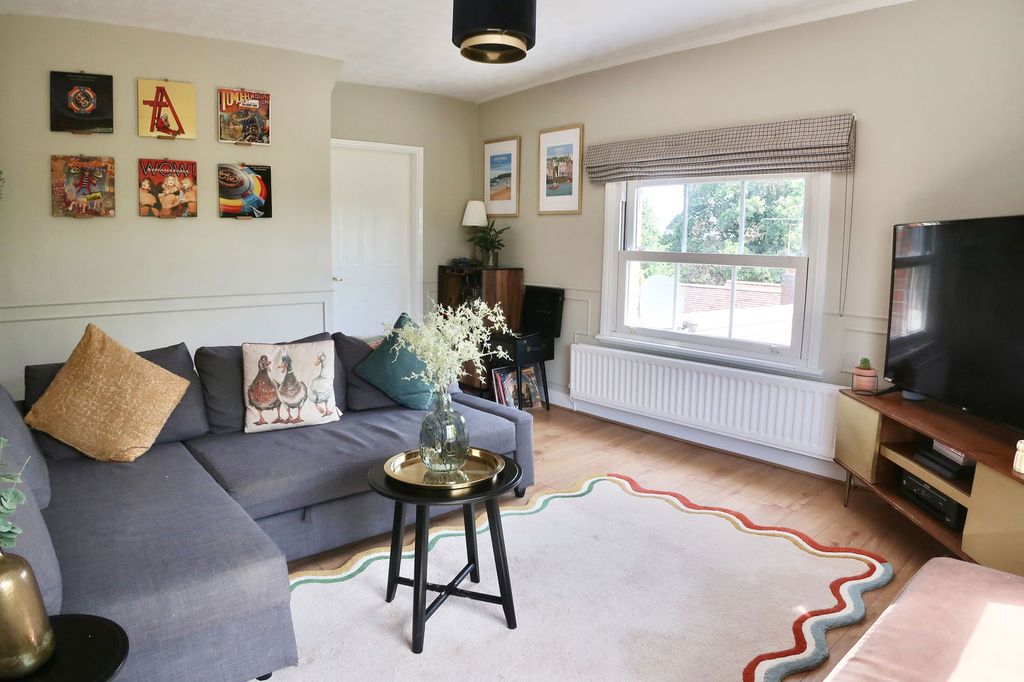 Property photo 2 of 16