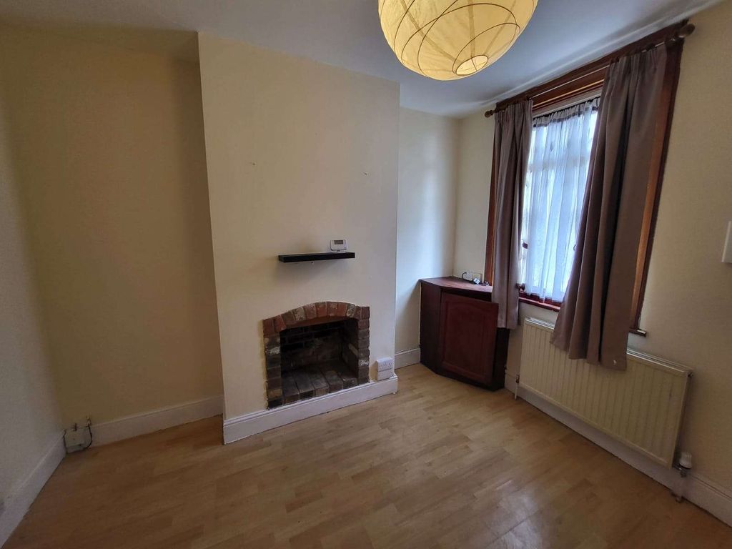 Property photo 2 of 17 Gallery