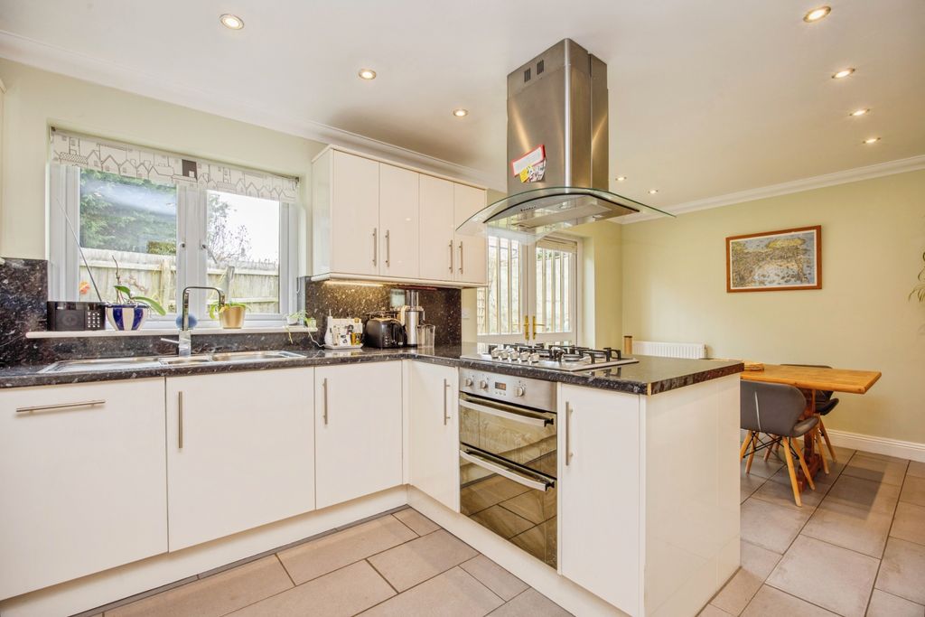 Property photo 3 of 17 Photography