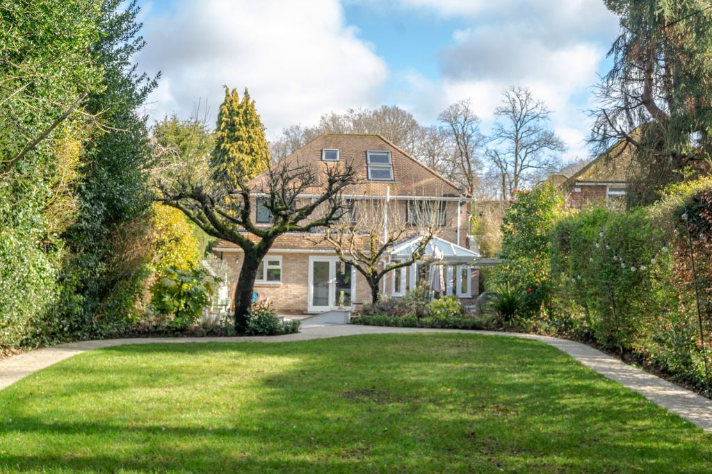 Additional image 11 of 4 bed detached house for saleCanterbury Road, Farnborough GU14