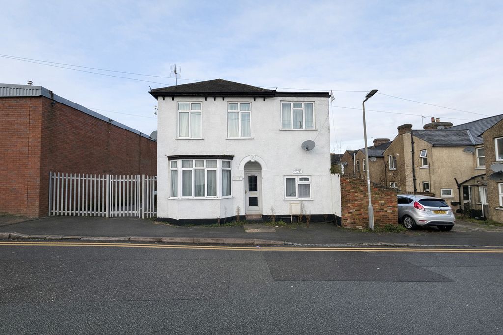 Property photo 1 of 13