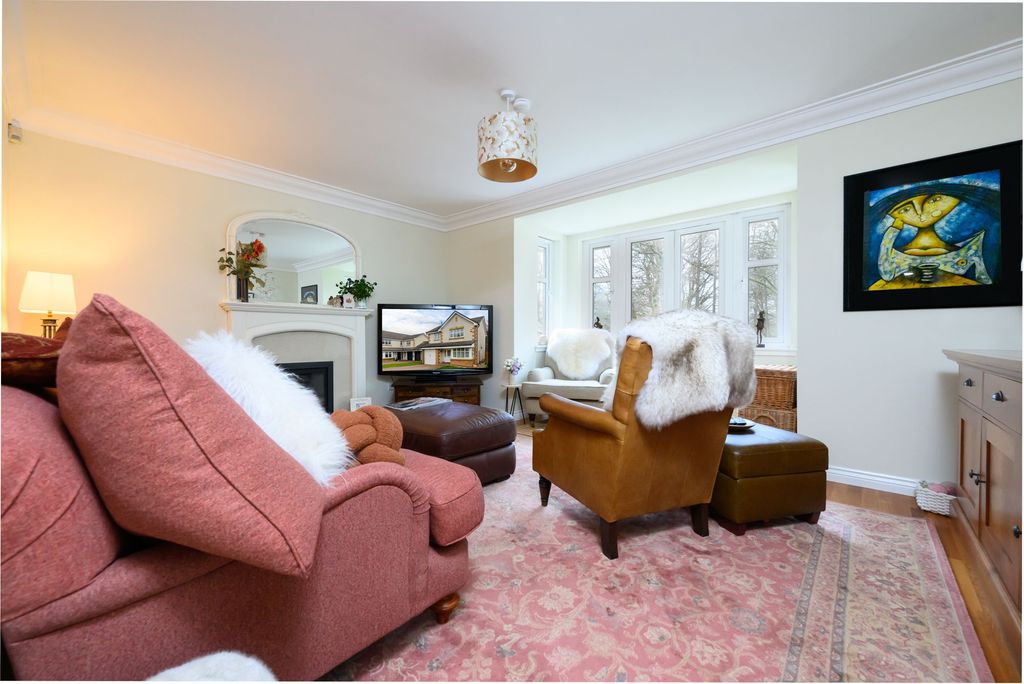 Property photo 2 of 26