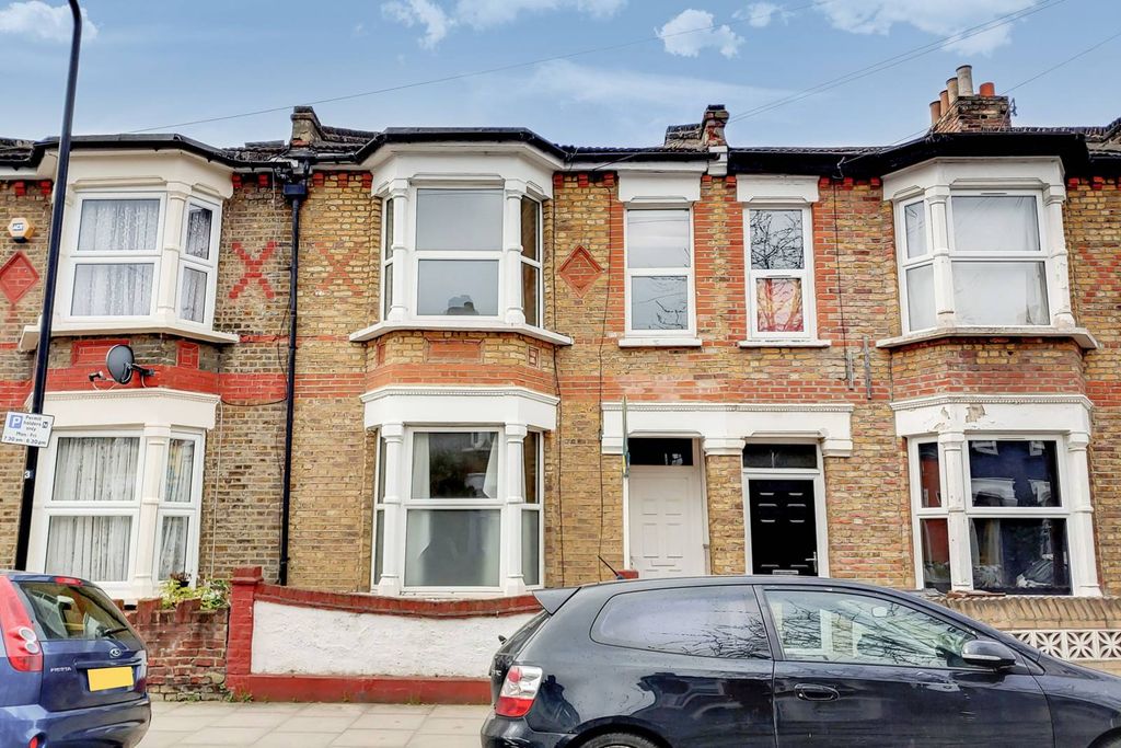Property photo 3 of 19