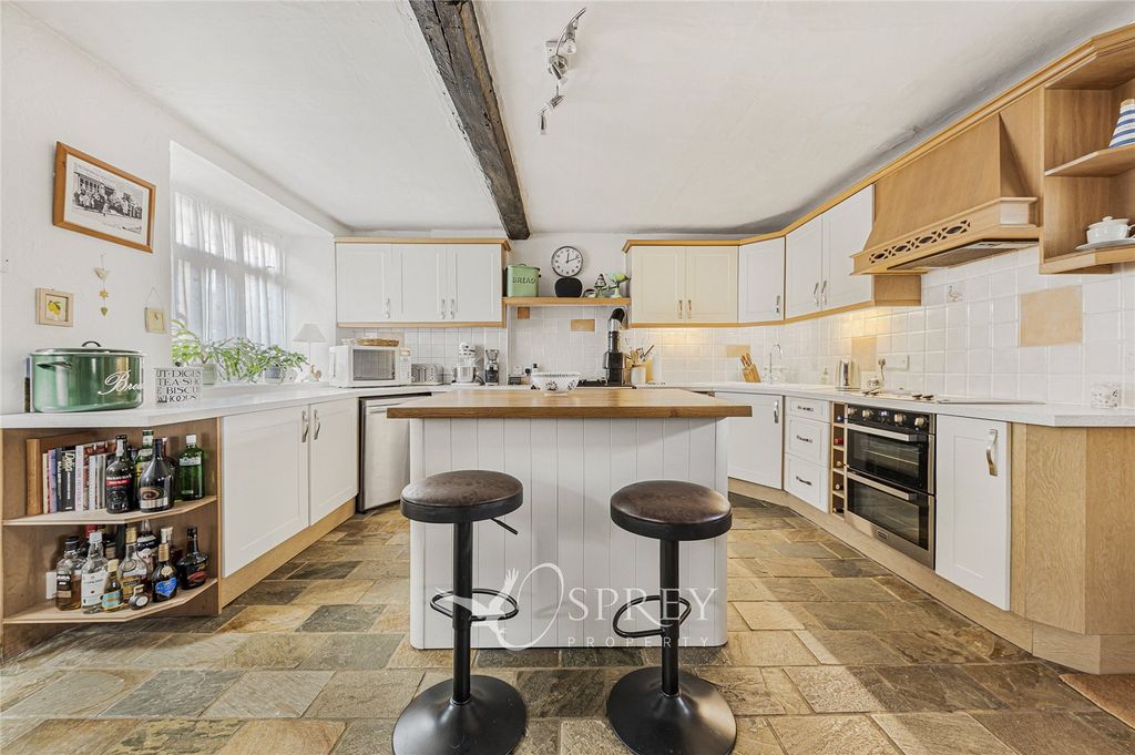 Property photo 1 of 22 Kitchen