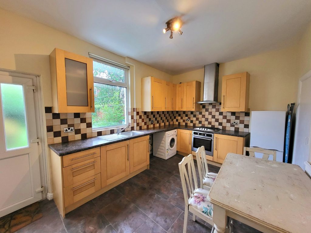 Property photo 3 of 8 Picture No. 11