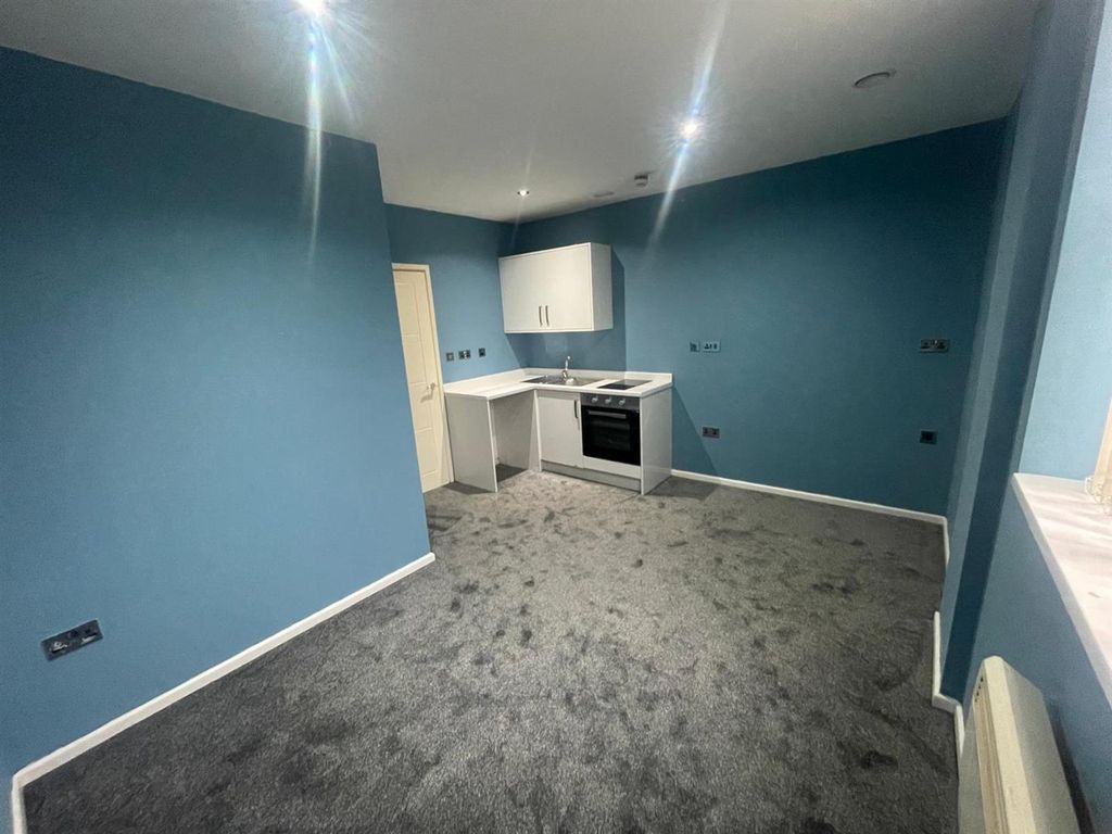 Property photo 2 of 6 Whatsapp Image 2026-02-10 At 16.28.313.Jpeg