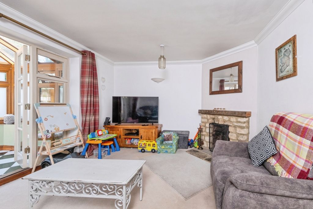 Property photo 3 of 20 Pbox-Img.Jpg