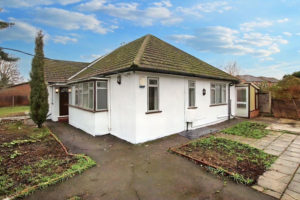 Property photo 2 of 12